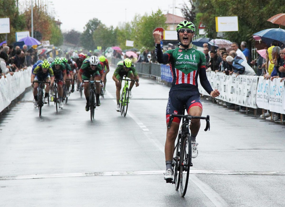 Luca Mozzato vince il 72° Gp Industria del Cuoio e delle Pelli