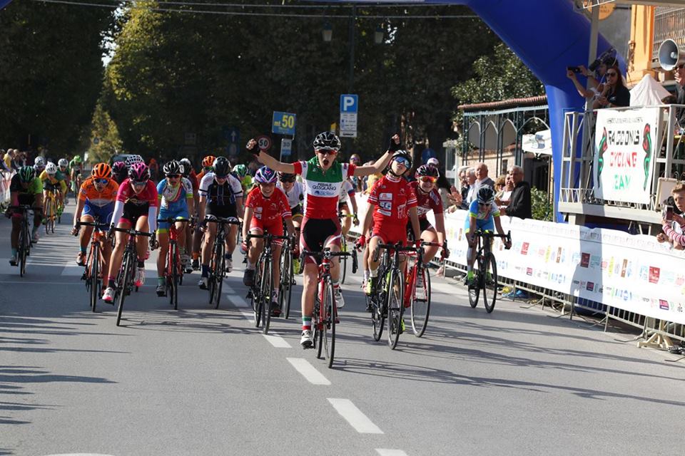 Francesca Barale vince la gara Donne Esordienti di Racconigi