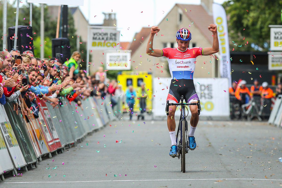 Mathieu Van der Poel vince a Eeklo