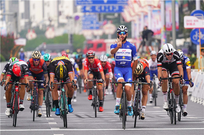 Fernando Gaviria vince l'ultima tappa del Tour of Guangxi 2017
