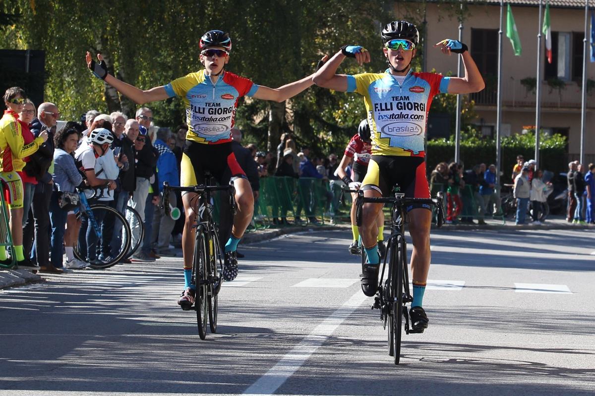 Alessio Martinelli e Nicola Plebani in parata nella Como-Ghisallo