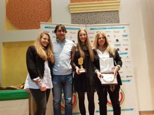 Martina Fidanza con la famiglia