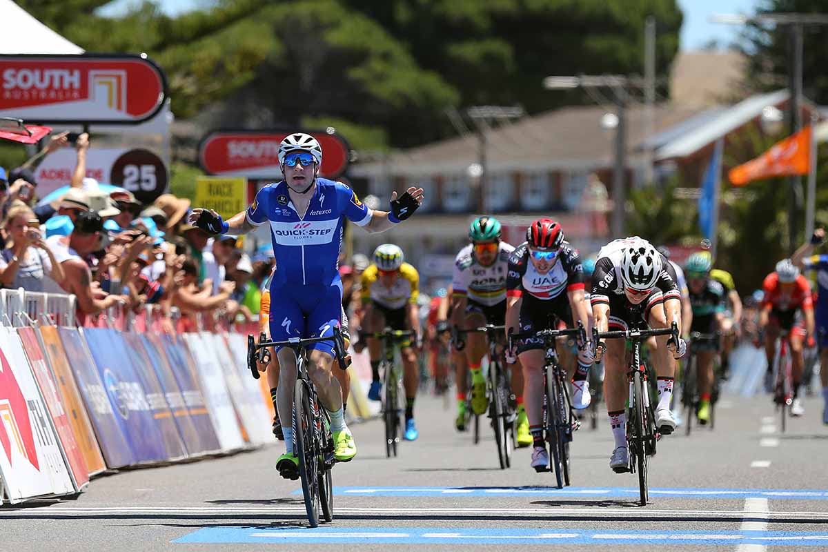 Elia Viviani vince la terza tappa del Tour Down Under 2018