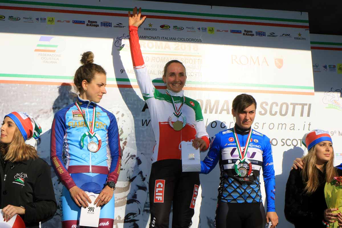 Il podio del Campionato Italiano Ciclocross Donne Elite vinto da Eva Lechner