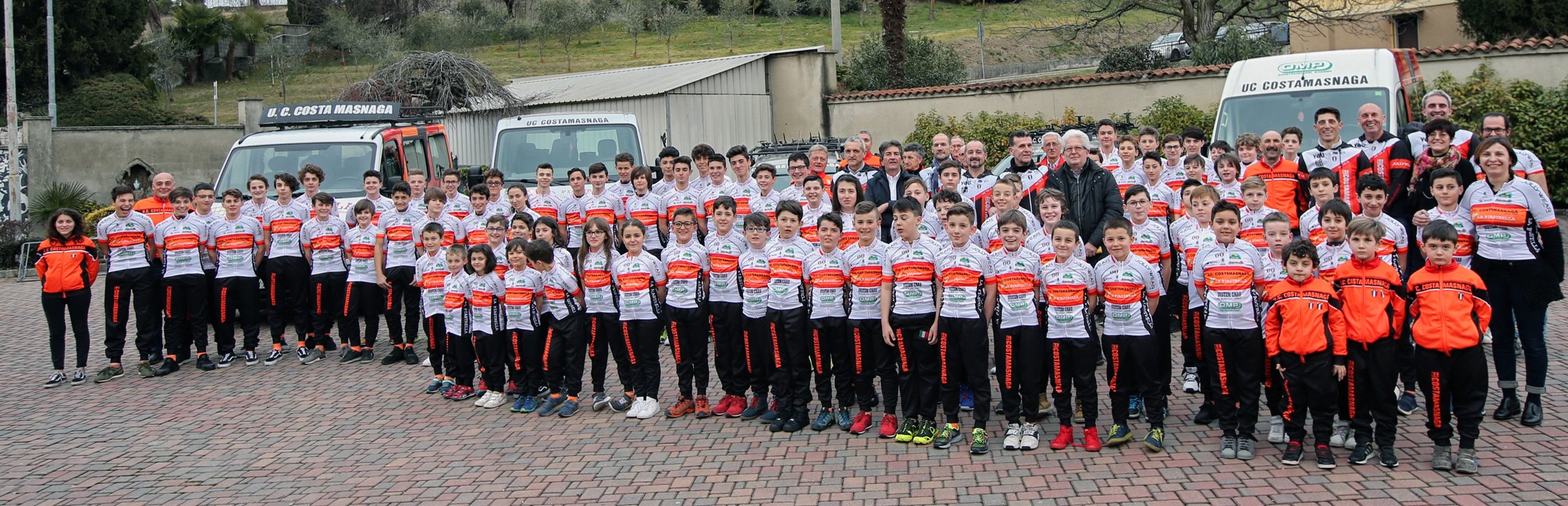 Tutto il gruppo dell'Uc Costamasnaga 2018