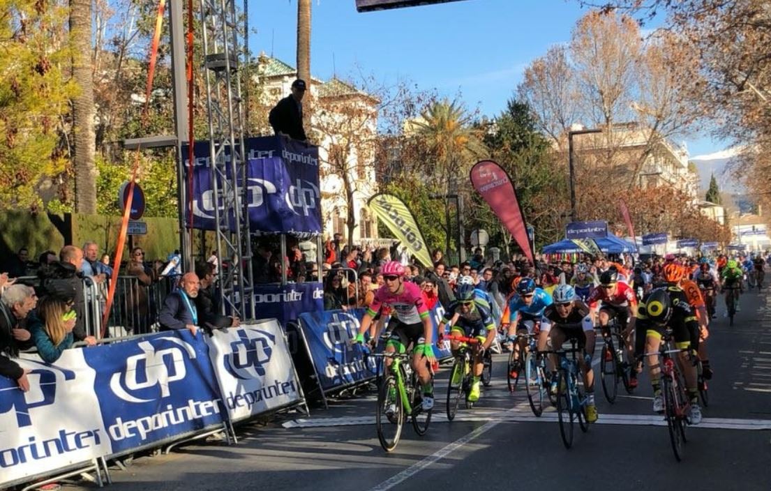 Lo sprint trilling che ha deciso la prima tappa della Vuelta a Andalucia 2018