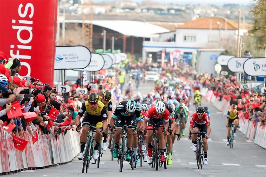 Dylan Groenewegen vince la quarta tappa della Volta ao Algarve