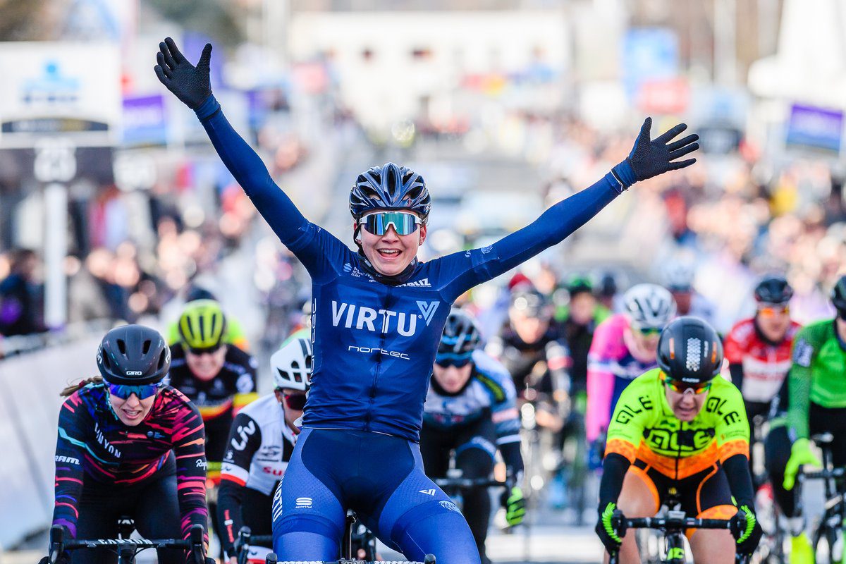 Christina Siggaard vince la Omloop Het Nieuwsblad femminile 2018