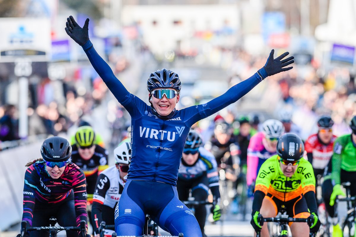 Christina Siggaard vince la Omloop Het Nieuwsblad femminile 2018