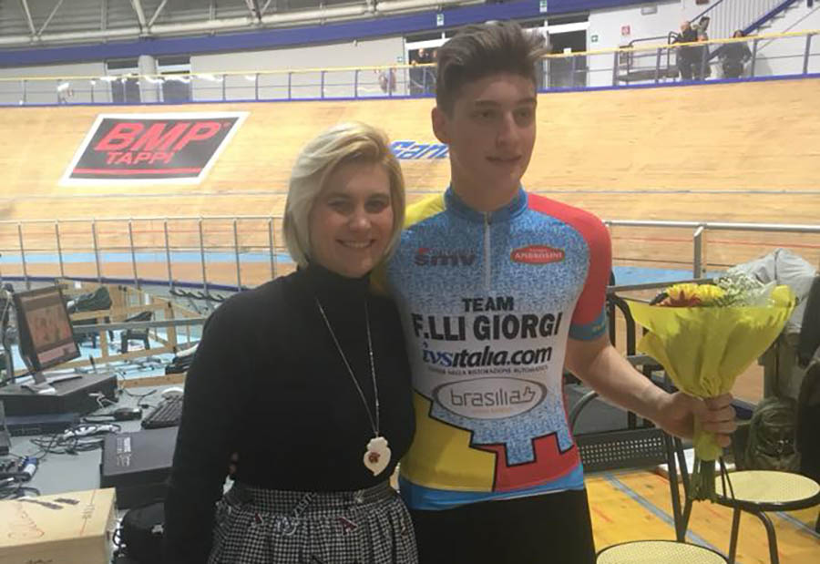 Alessandro Sala premiato da Priscilla Bontempi