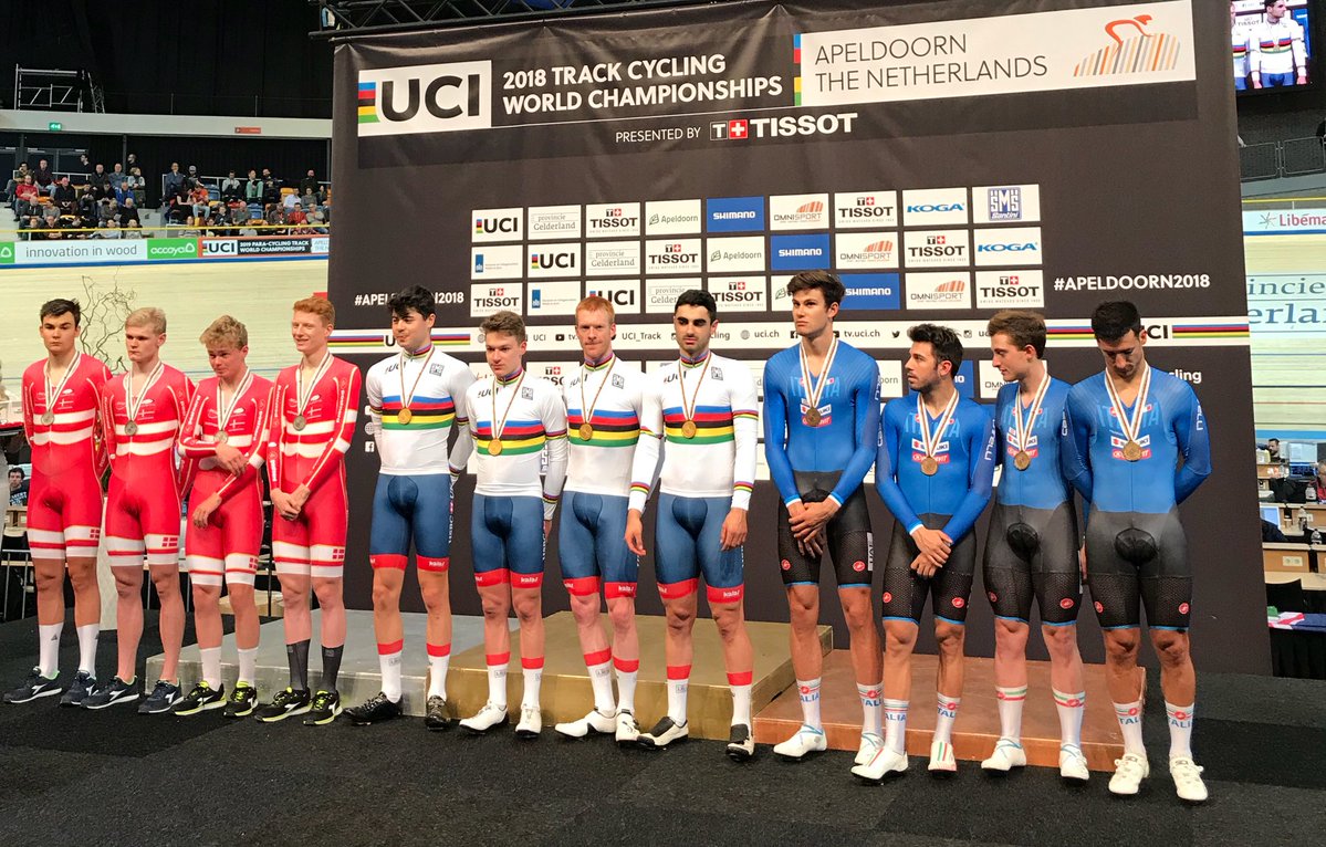 Il podio del Mondiale dell'Inseguimento a squadre maschile ad Apeldoorn