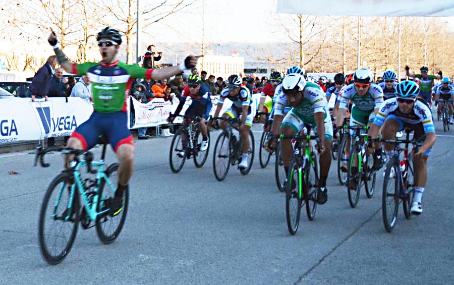 Gianmarco Begnoni vince a Civitanova Marche