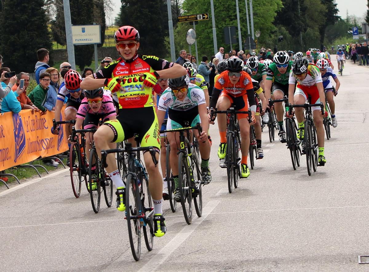 Luca Rezzaghi vince a San Pietro in Cariano