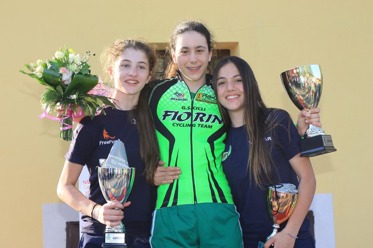 Il podio Donne Esordienti di Roletto