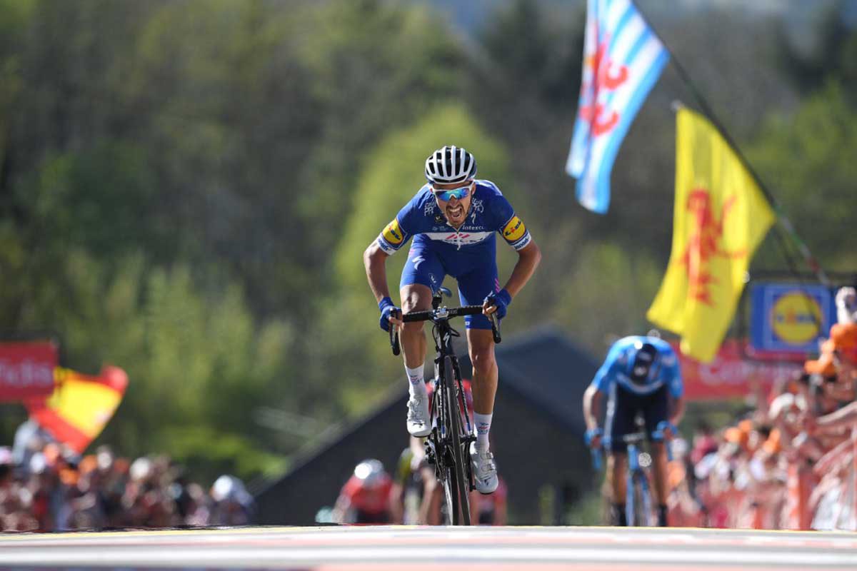 L'arrivo di Julian Alaphilippe alla Freccia Vallone 2018