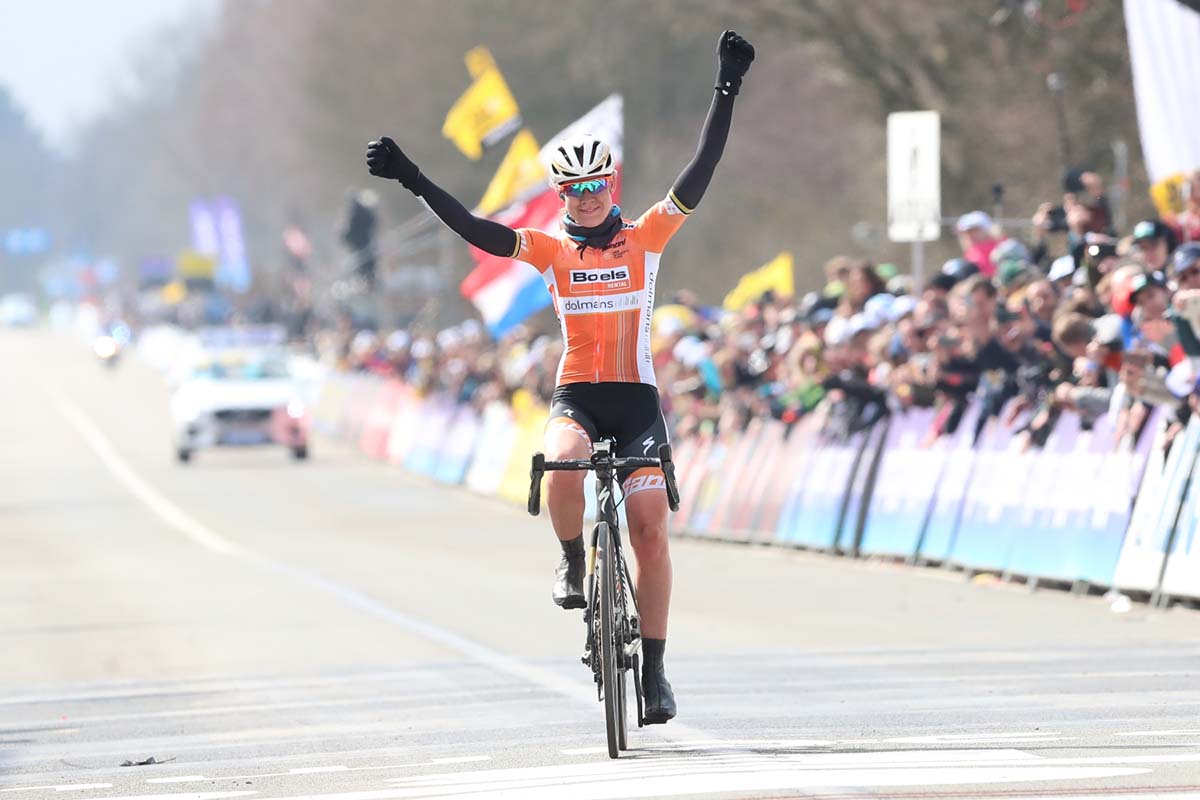 La vittoria di Anna van der Breggen al Giro delle Fiandre femminile 2018