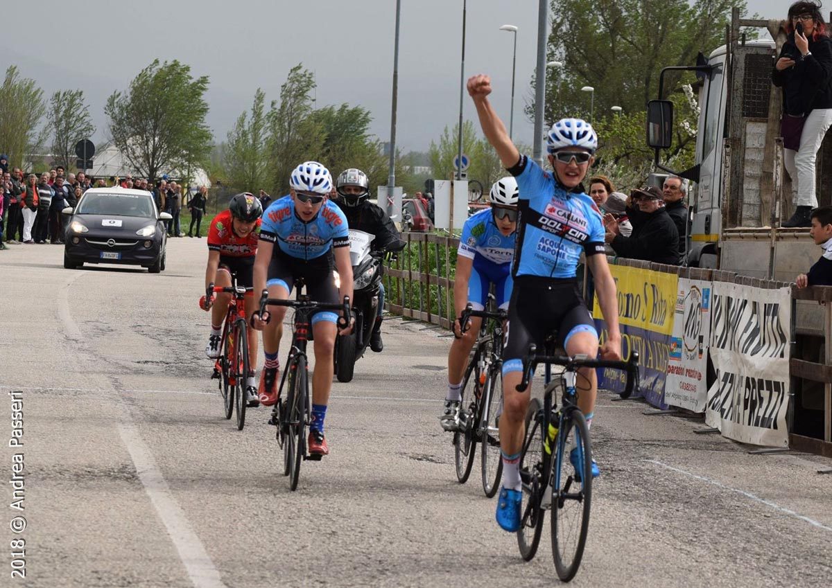 Lorenzo Masciarelli vince a Sterpete di FolignoLorenzo Masciarelli vince a Sterpete di Foligno