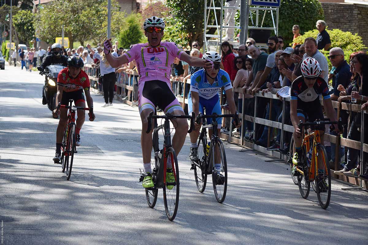 Emanuele Pellecchia vince a Belfiore di Foligno