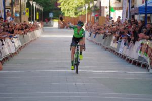Sabrina Stultiens vince la prima tappa della Emakumeen XXXI. Bira