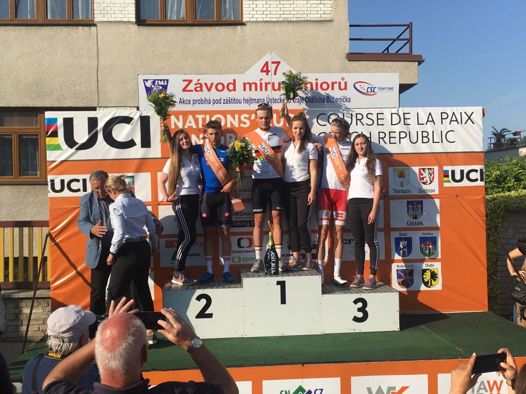 Il podio della seconda semitappa della seconda tappa della Corsa della Pace