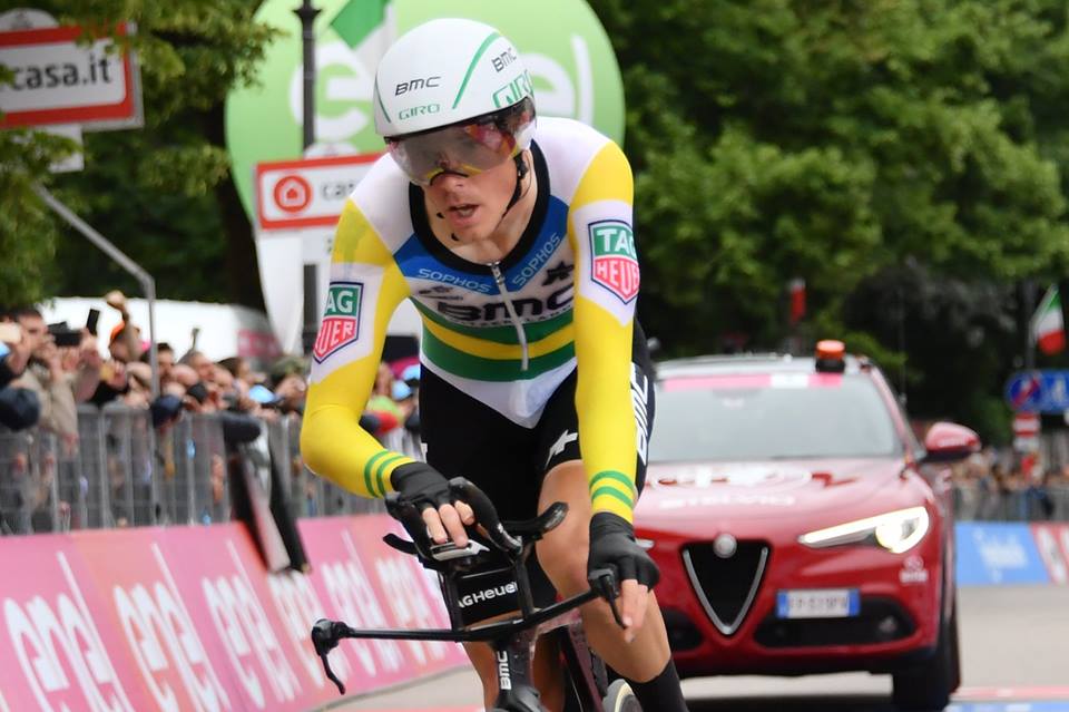 Rohan Dennis vince la crono Trento-Rovereto del Giro 101