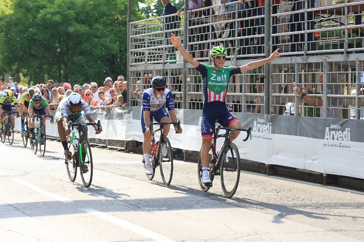 Giovanni Lonardi vince il 52° Circuito del Porto