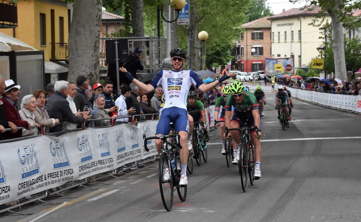 La vittoria di Leonardo Fedrigo a Praticello di Gattatico