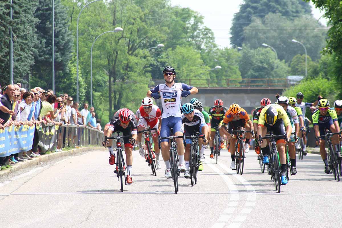 Leonardo Fedrigo vince la volata a Pregnana