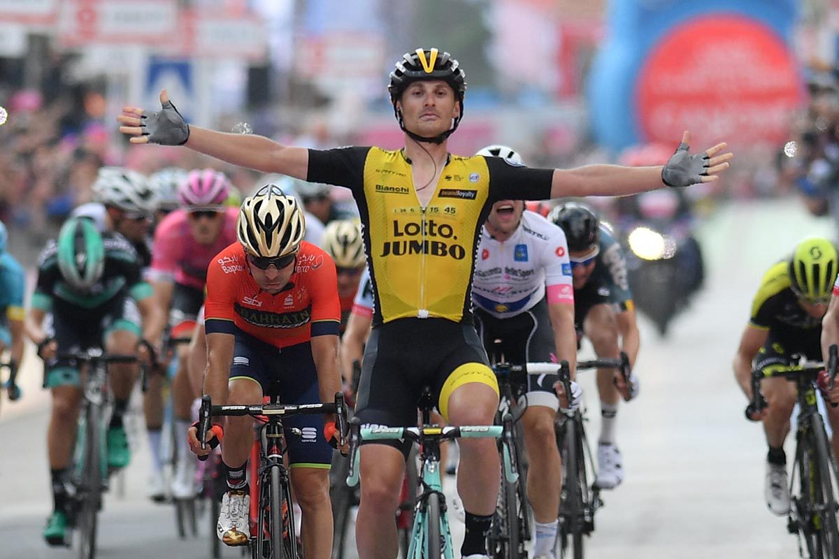 Enrico Battaglin vince la quinta tappa del Giro d'Italia