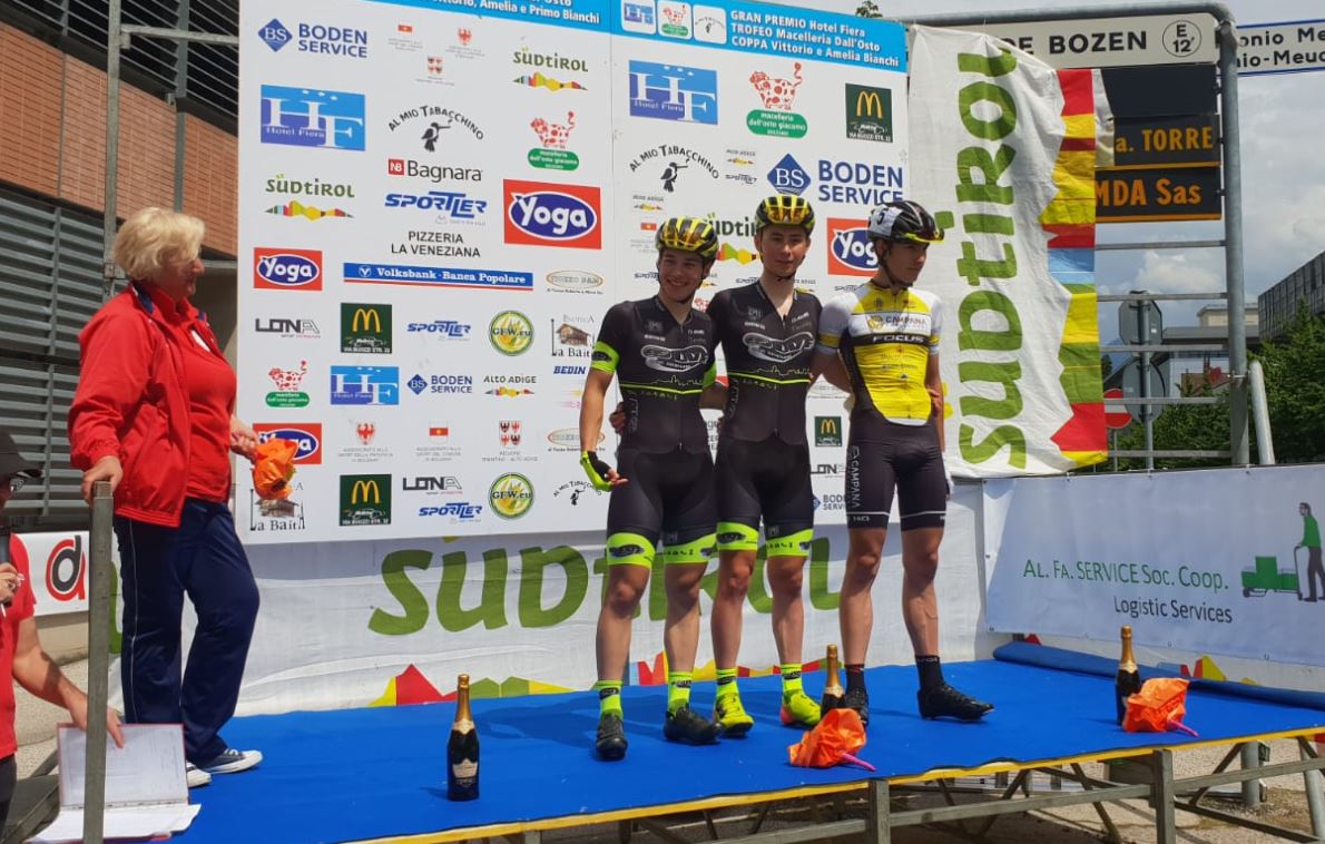 Il podio della gara Juniores di Bolzano vinta da Lorenzo Salvetti