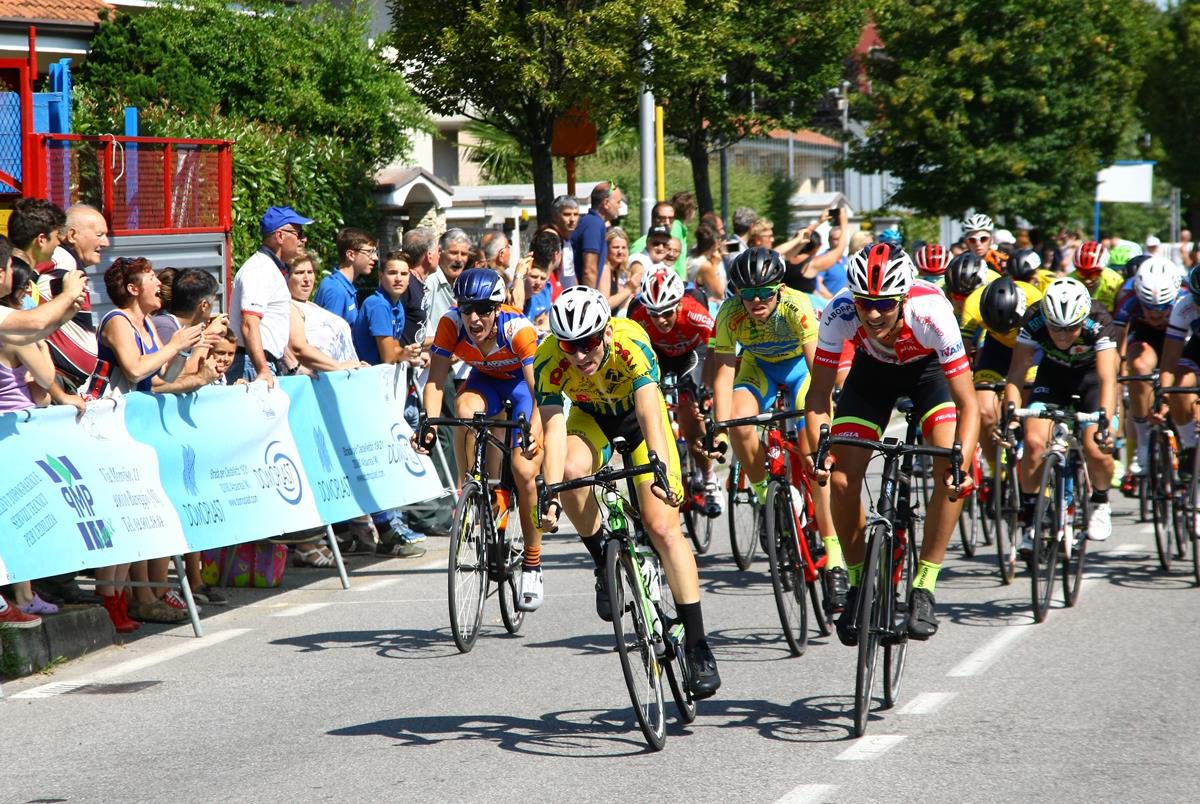 Michael Cattani vince a Bareggio