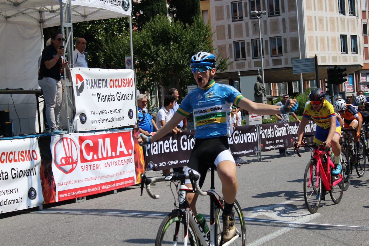 Luca Rinaldi vince la gara Esordienti 2° anno di Breno