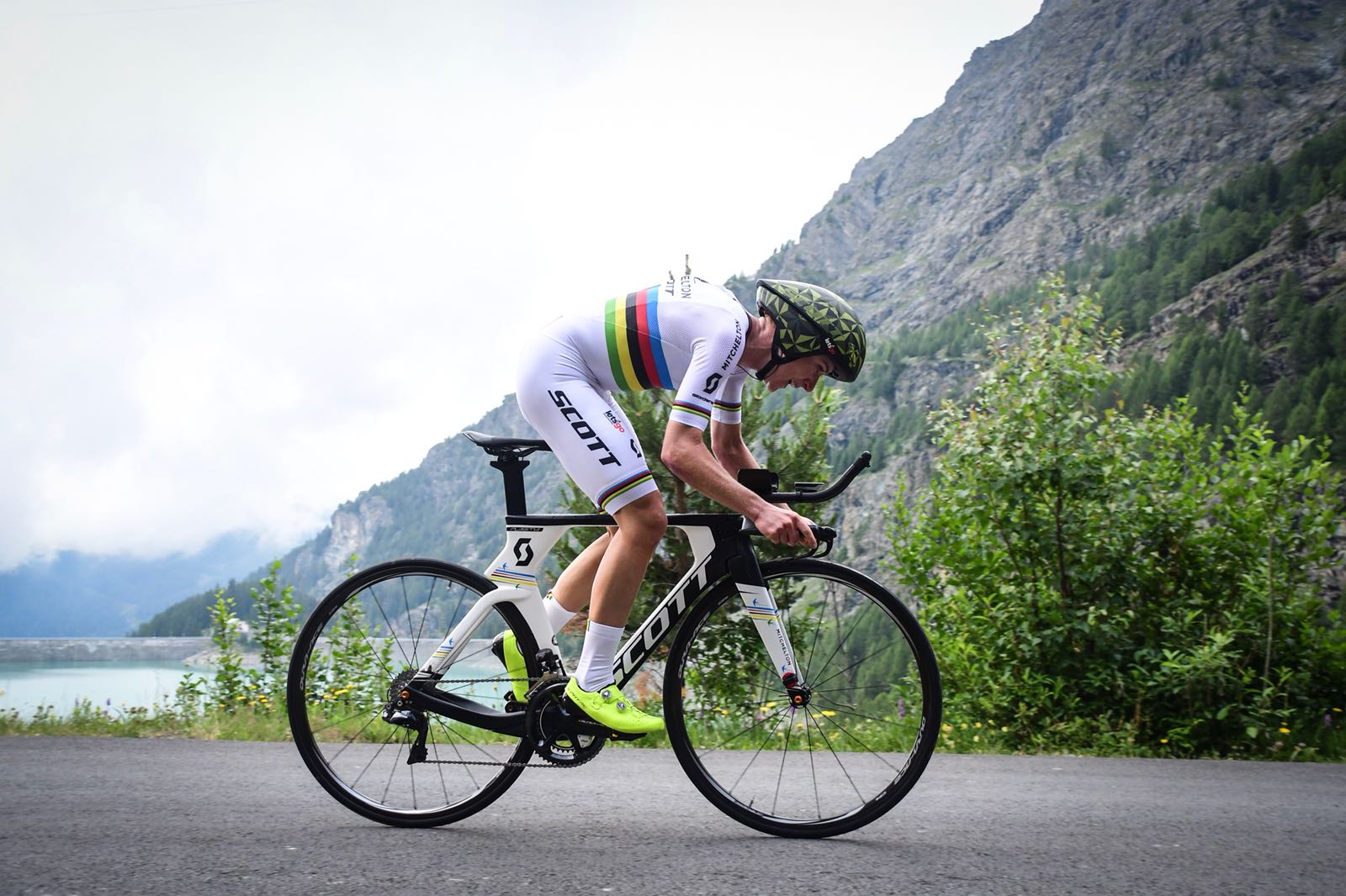 Vleuten domina la cronoscalata valida per la settima tappa del Giro Rosa 2018