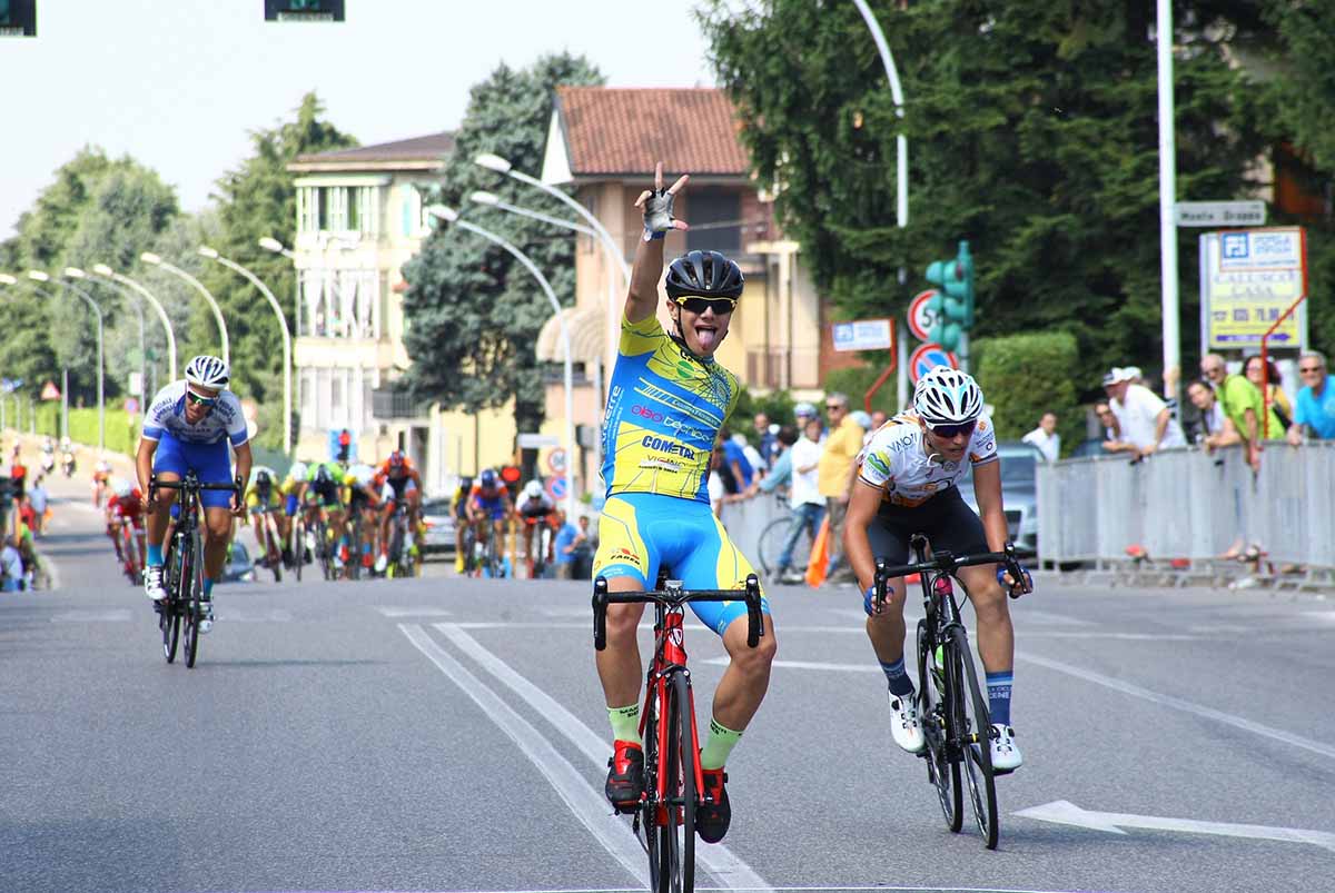 La vittoria di Alessandro Pini a Calusco d'Adda (foto Berry)