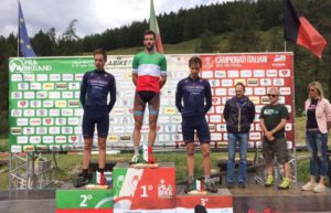 Il podio del Campionato Italiano Elite XCO di Pila vinto da Gerhard Kerschbaumer