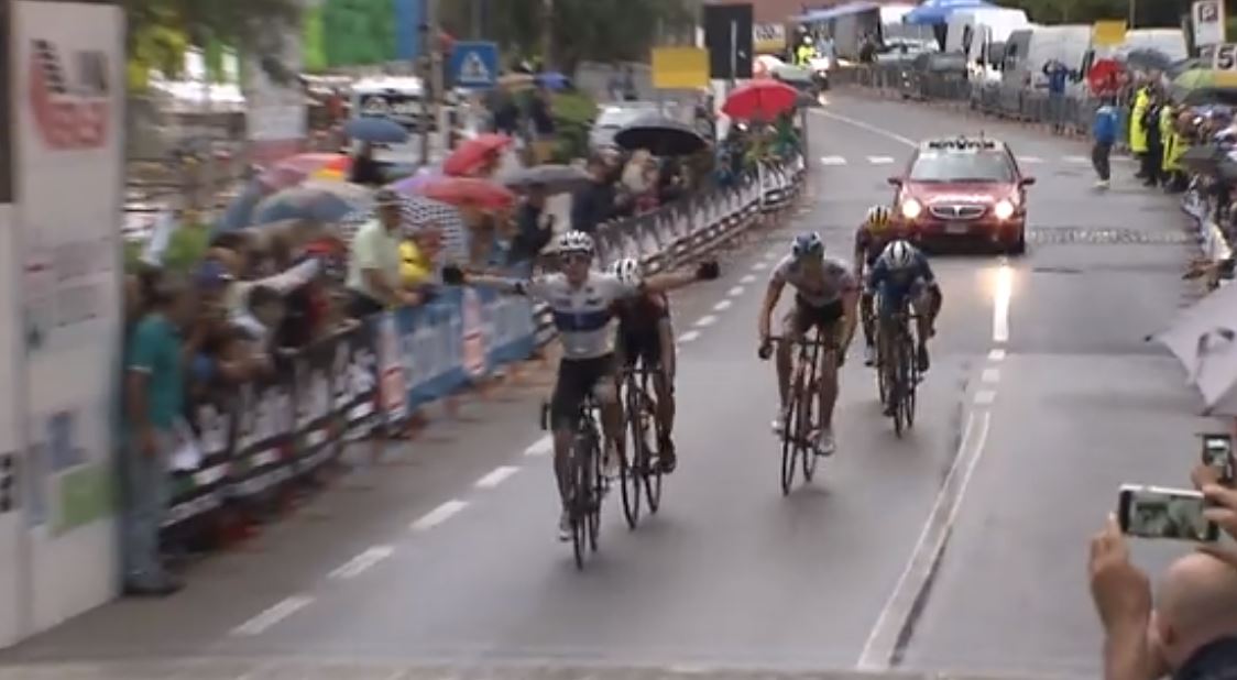 Remco Evenepoel vince la prima semitappa della prima tappa del Giro della Lunigiana