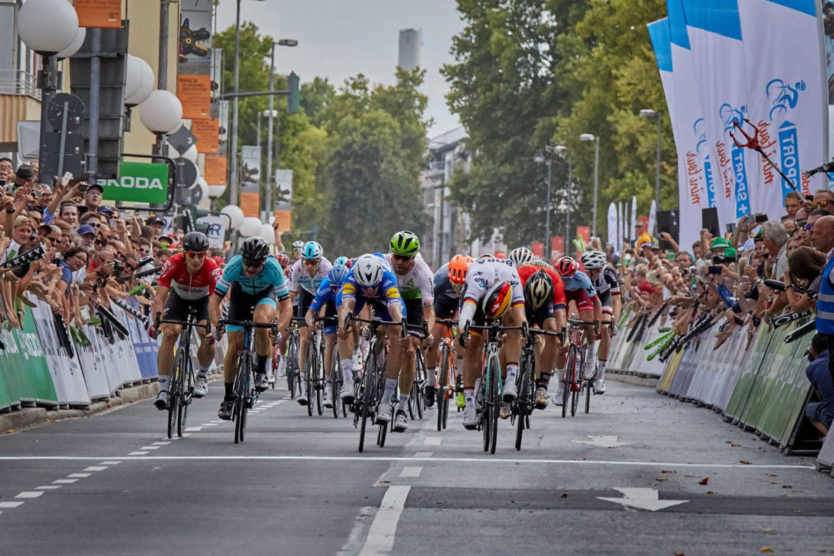 Alvaro Hodeg vince la prima tappa del Deutschland Tour
