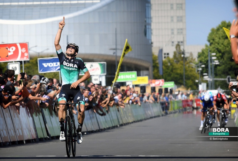 Gregor Mühlberger vince la sesta tappa del Binck Bank Tour