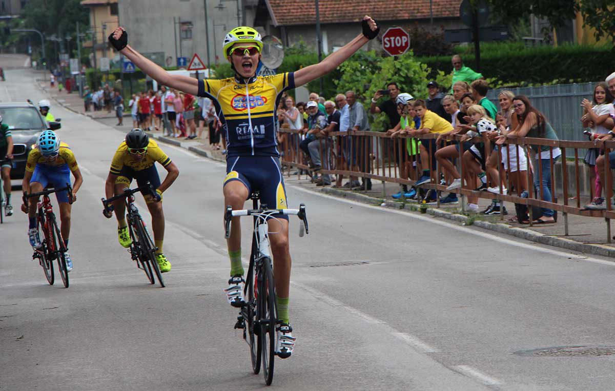 Nicolò Arrighetti vince la gara Esordienti 2° anno del Giro d'Oro 2018