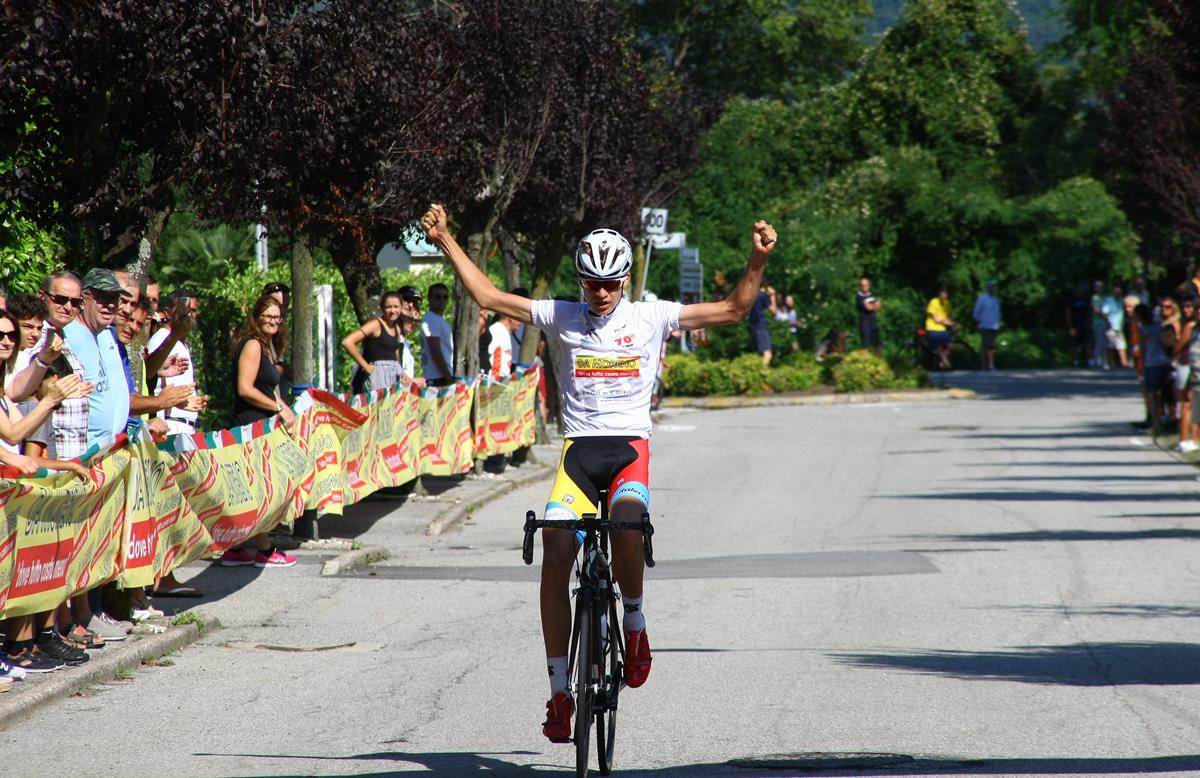 Mathias Vacek vince solitario la Olgiate Comasco - Orino