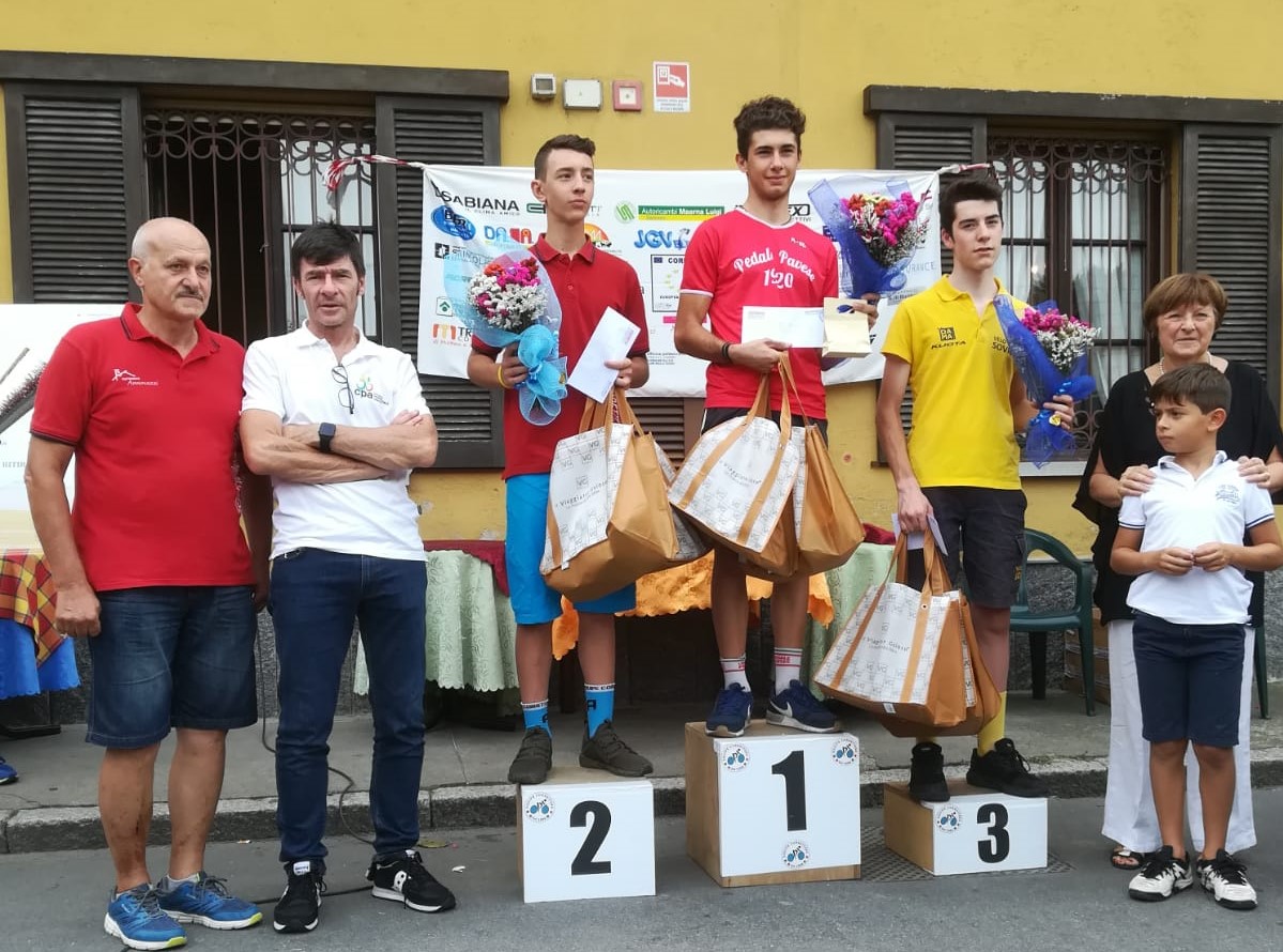 Il podio della gara Allievi di Corbetta