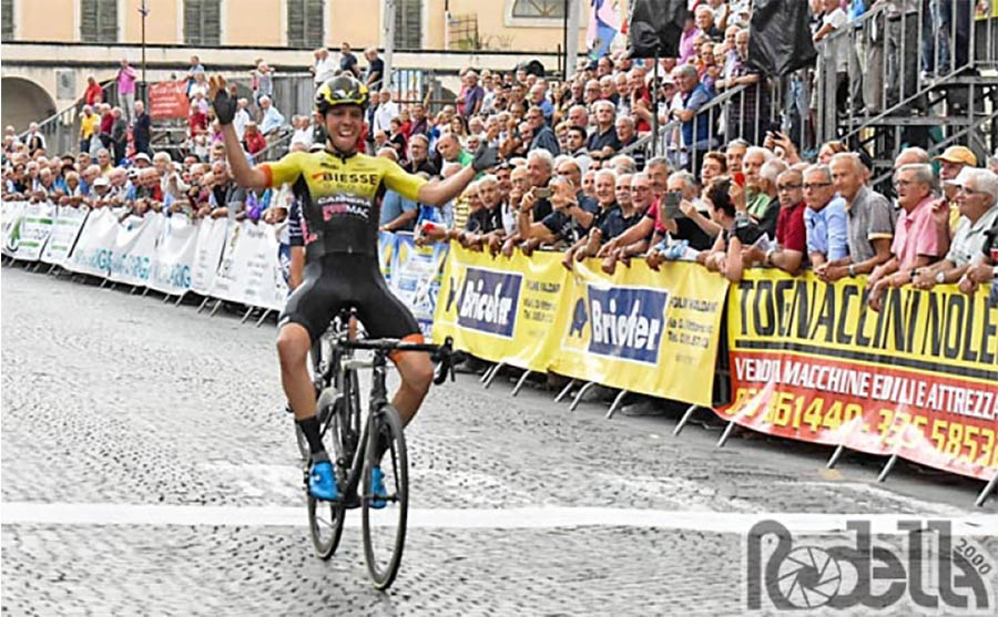 Simone Ravanelli vince il Giro del Valdarno 2018