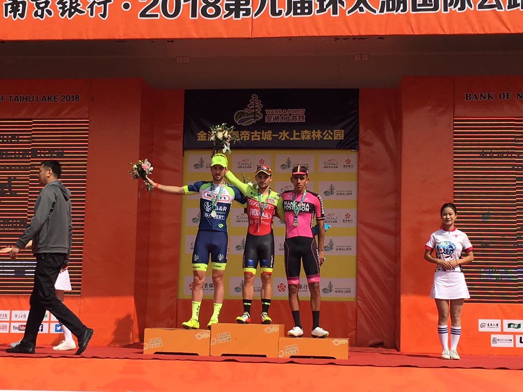 Il podio della terza tappa del Tour of Taihu Lake vinta da Jakub Mareczko