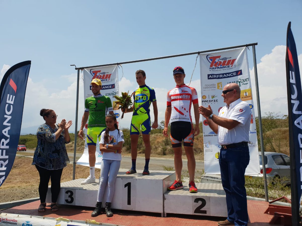 Il podio della sesta tappa del Giro della Nuova Caledonia