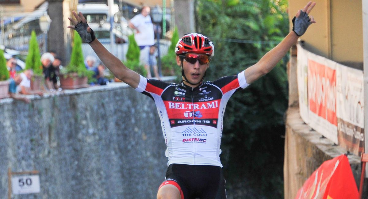 Manuele Tarozzi vince a Castelletto Cervo