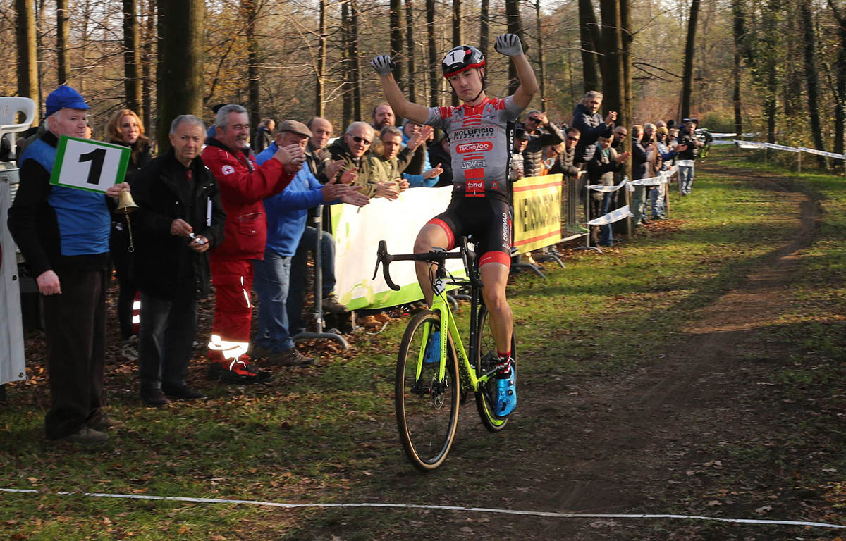 Luca Cibrario vince a Borgosesia