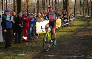 Luca Cibrario vince a Borgosesia