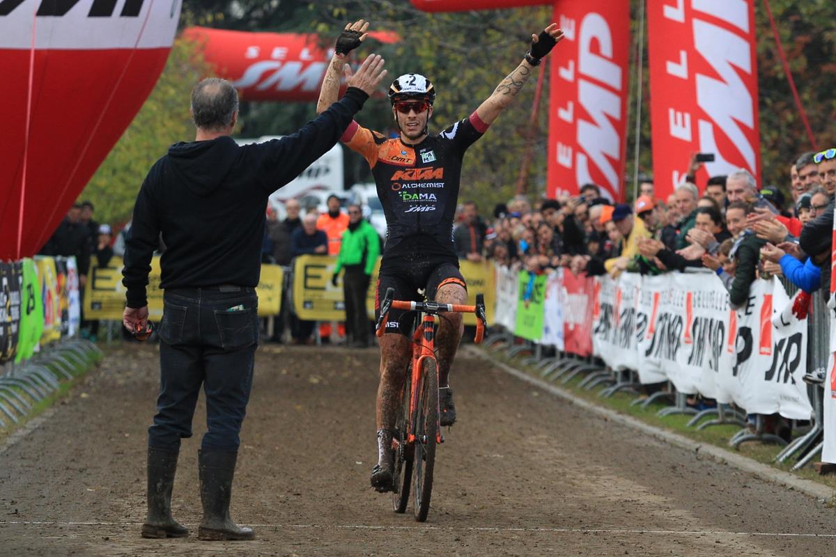 Nicolas Samparisi vince a Brugherio