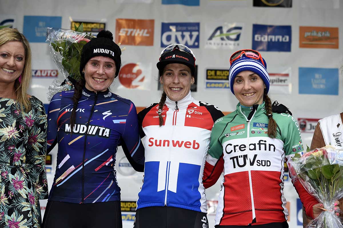 Il podio Donne Elite di Overijse