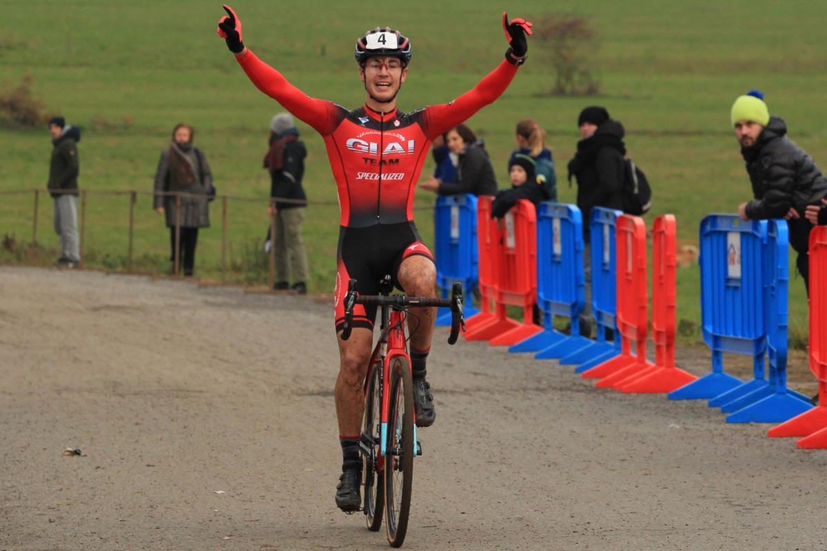 Marco Pavan vince a Berbenno
